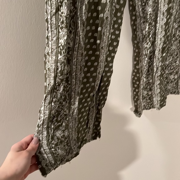 Green Paisley Beach Pants Size Small - Picture 3 of 4